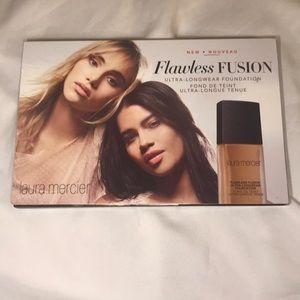 Laura Mercier Foundation Sample